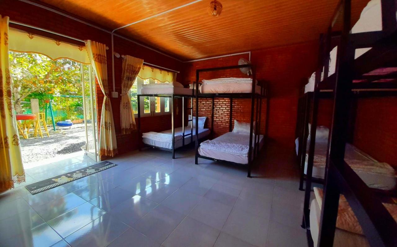 Cat Tien Backpackers Hostel المظهر الخارجي الصورة