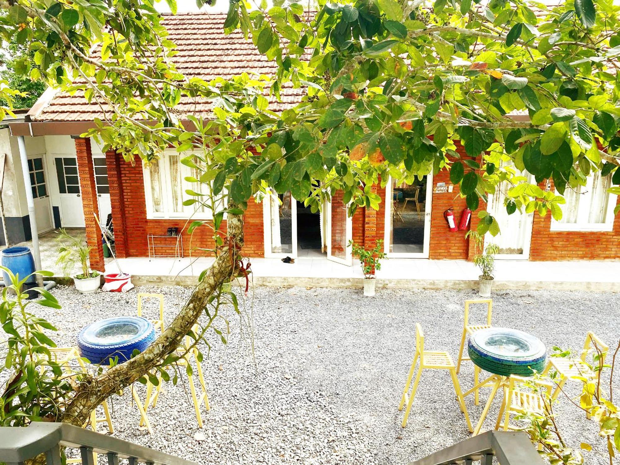 Cat Tien Backpackers Hostel المظهر الخارجي الصورة